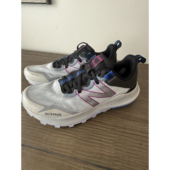 New Balance DynaSoft Nitrel v4 Trail Running Shoe Womens All Terrain Sz 8.5 - Picture 1 of 8